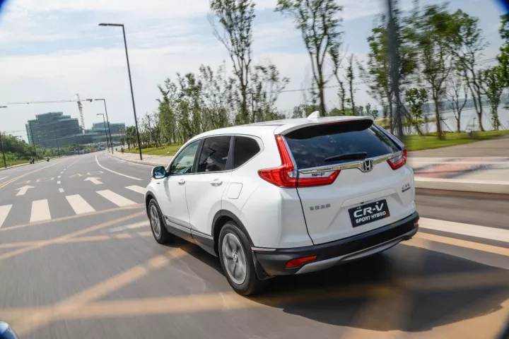 全新一代CR-V 銳?混動領(lǐng)銜，東風(fēng)Honda榮耀亮相武漢車展