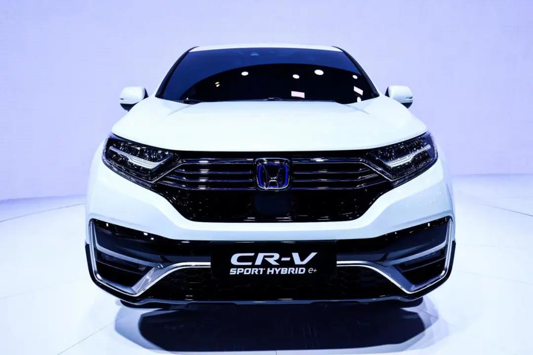 媒體視角 | CR-V代表了“傳統(tǒng)”，CR-V 銳·混動e+承載了未來